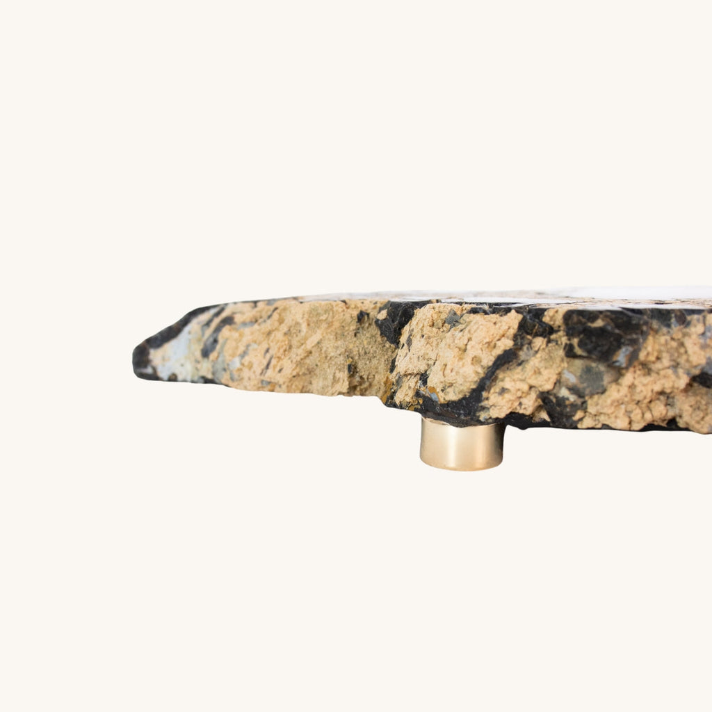 Bandeja Ágata Exótica Negra com Calcedônia Natural com Pé