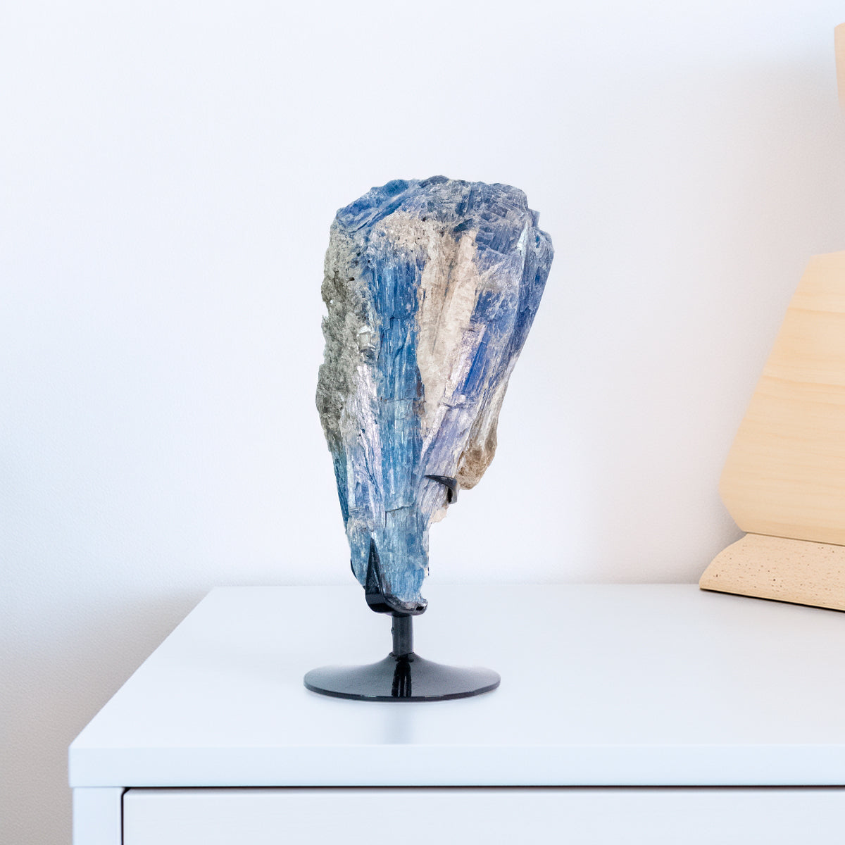 Extra Blue Kyanite on Metal Base 2.252 kg
