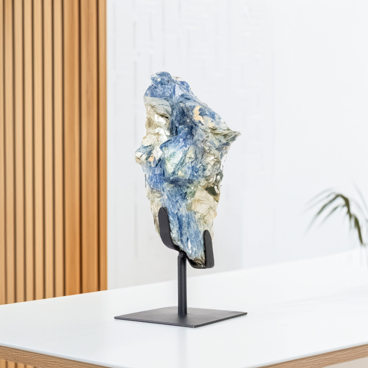 Blue Kyanite Stone with Mica Inclusion on Matte Black Metal Base 3.694 kg