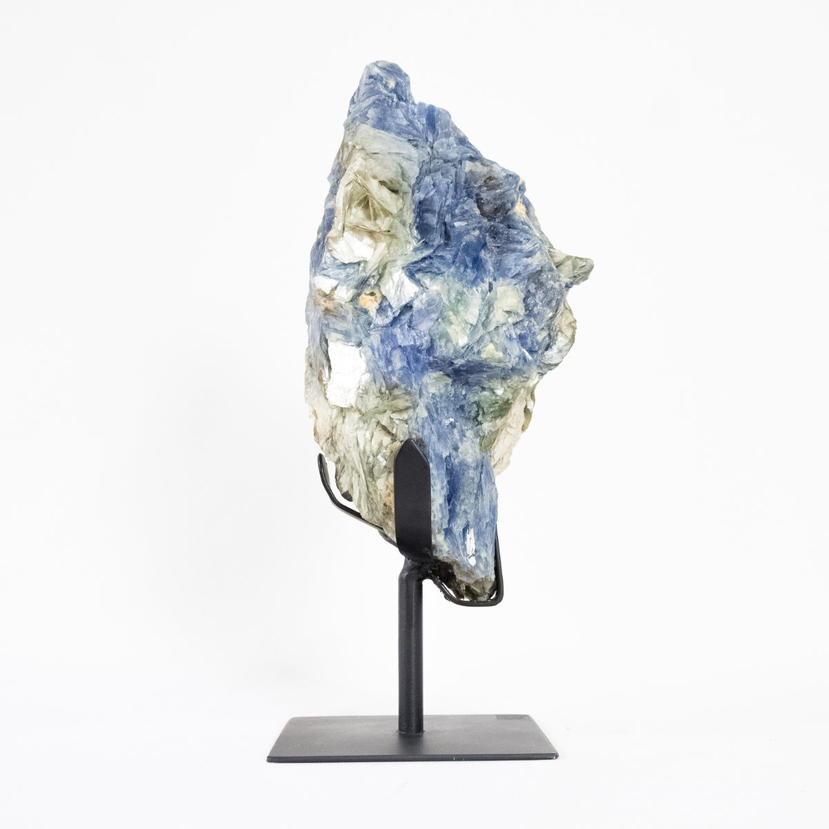 Blue Kyanite Stone with Mica Inclusion on Matte Black Metal Base 3.694 kg